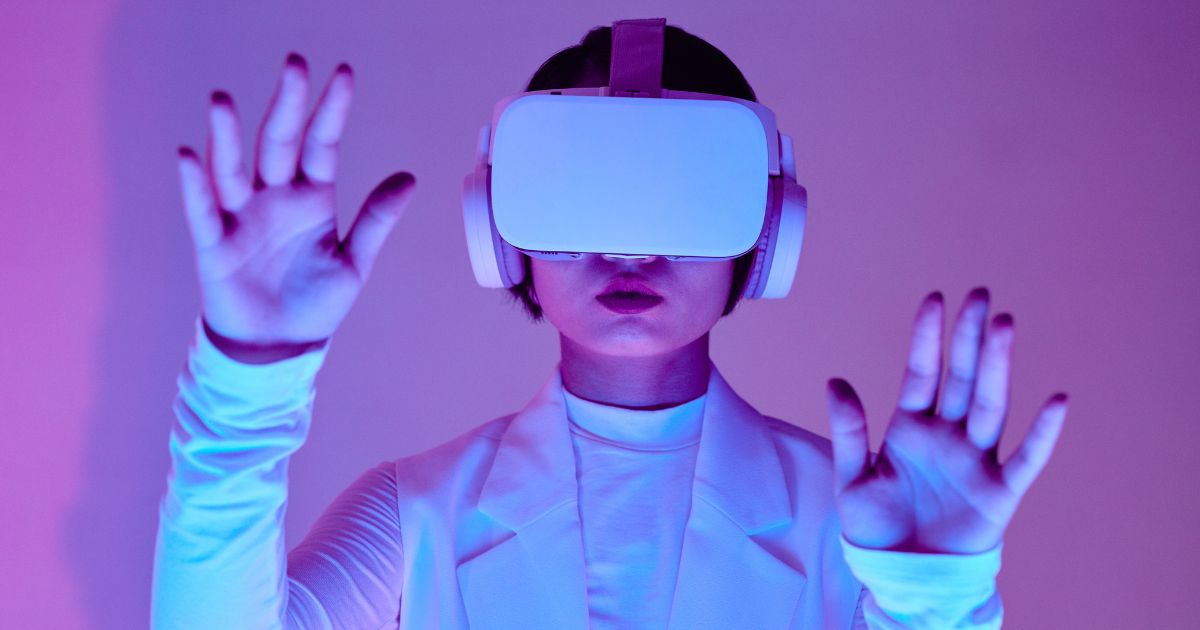 AI Usage Demographics in America: Who’s Left Behind?