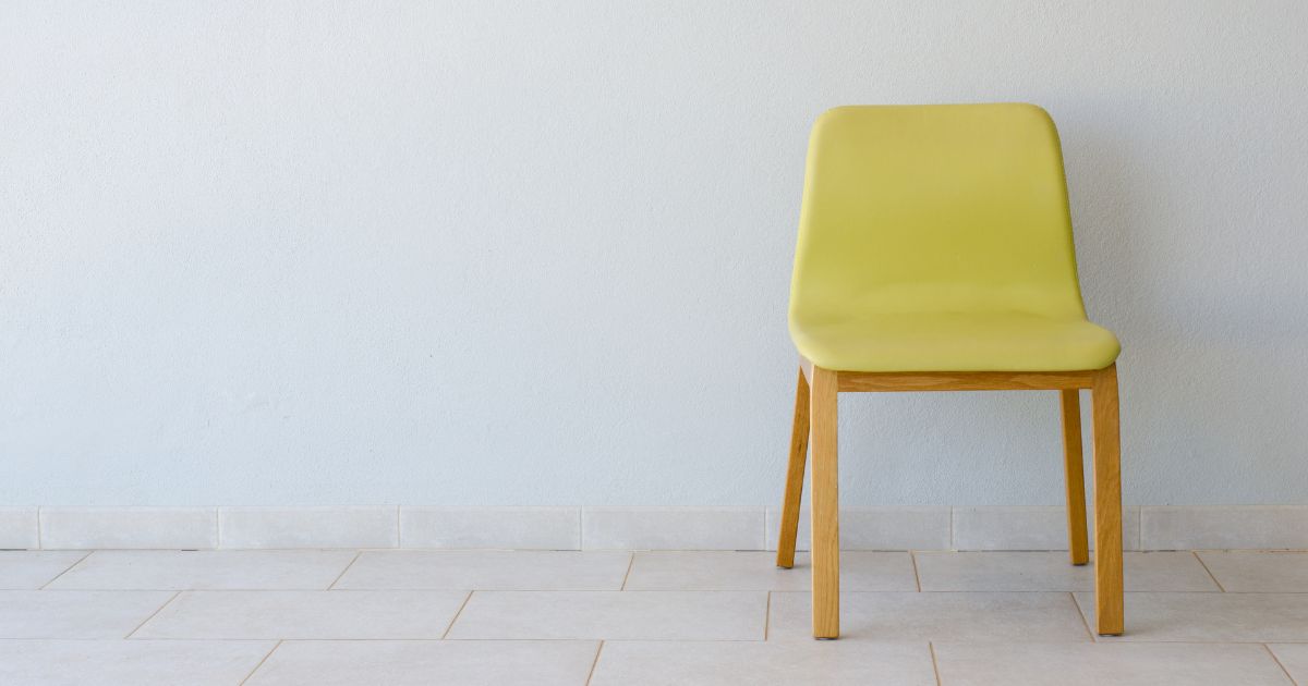 Empty Chairs, Expensive Lessons: Improving Commitment in Qualitative Research