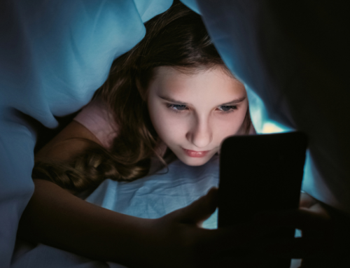 Canadians Reducing Screen Time: Who’s Cutting Back and Why